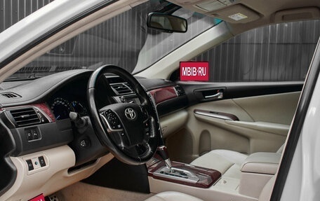 Toyota Camry, 2014 год, 1 470 000 рублей, 4 фотография