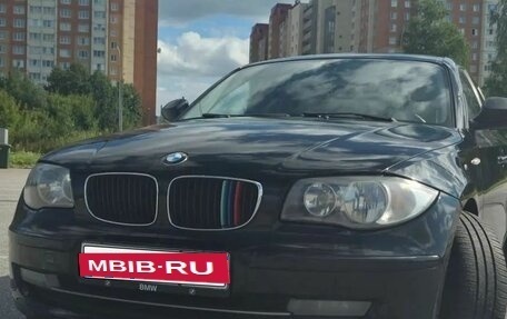 BMW 1 серия, 2011 год, 850 000 рублей, 2 фотография