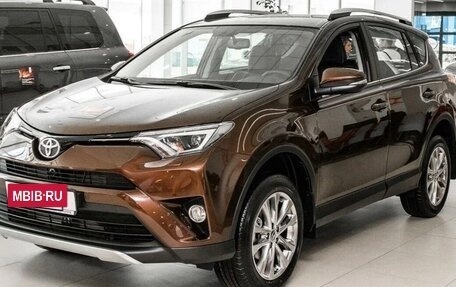 Toyota RAV4, 2018 год, 3 499 000 рублей, 2 фотография
