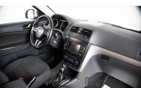 Skoda Yeti I рестайлинг, 2014 год, 1 399 000 рублей, 10 фотография