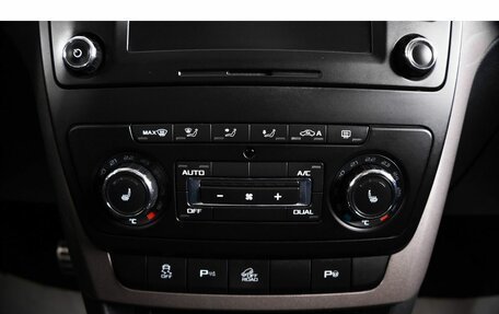 Skoda Yeti I рестайлинг, 2014 год, 1 399 000 рублей, 18 фотография