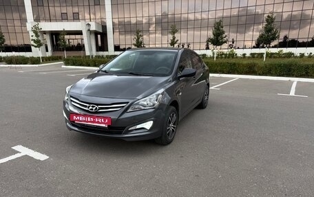 Hyundai Solaris II рестайлинг, 2015 год, 890 000 рублей, 13 фотография