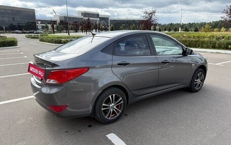 Hyundai Solaris II рестайлинг, 2015 год, 890 000 рублей, 4 фотография