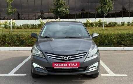 Hyundai Solaris II рестайлинг, 2015 год, 890 000 рублей, 5 фотография