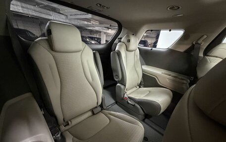 KIA Carnival, 2021 год, 3 750 000 рублей, 14 фотография