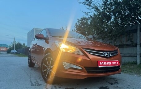 Hyundai Solaris II рестайлинг, 2014 год, 1 290 000 рублей, 1 фотография