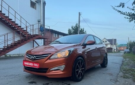 Hyundai Solaris II рестайлинг, 2014 год, 1 290 000 рублей, 2 фотография