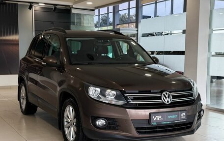 Volkswagen Tiguan I, 2015 год, 1 337 000 рублей, 3 фотография