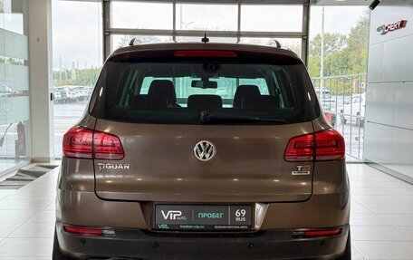 Volkswagen Tiguan I, 2015 год, 1 337 000 рублей, 5 фотография