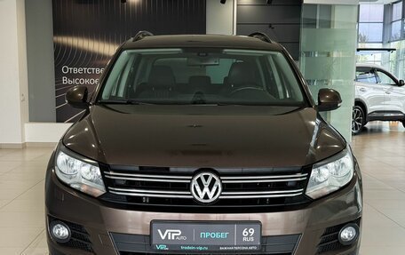 Volkswagen Tiguan I, 2015 год, 1 337 000 рублей, 2 фотография