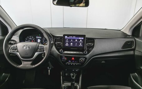 Hyundai Solaris II рестайлинг, 2021 год, 1 580 000 рублей, 11 фотография