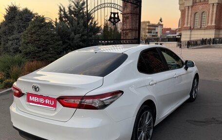 Toyota Camry, 2020 год, 1 890 000 рублей, 5 фотография
