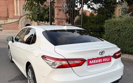 Toyota Camry, 2020 год, 1 890 000 рублей, 4 фотография