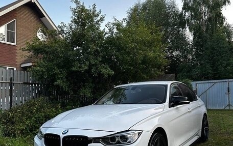 BMW 3 серия, 2013 год, 1 750 000 рублей, 3 фотография