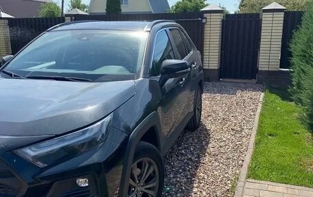 Toyota RAV4, 2024 год, 3 930 000 рублей, 1 фотография