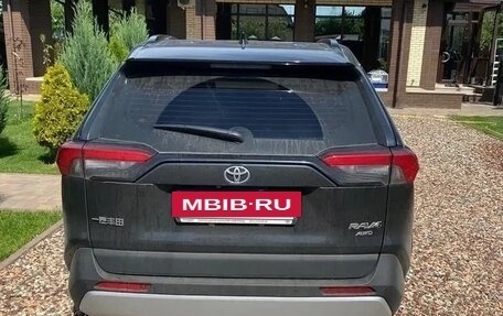 Toyota RAV4, 2024 год, 3 930 000 рублей, 10 фотография