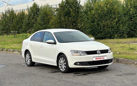 Volkswagen Jetta VI, 2012 год, 650 000 рублей, 2 фотография