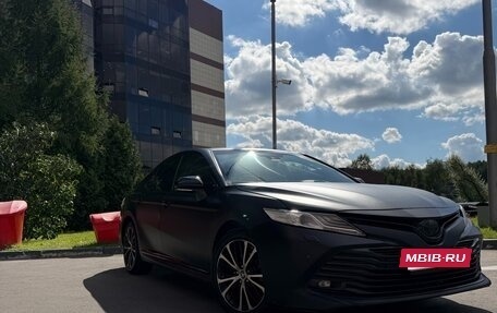 Toyota Camry, 2020 год, 3 000 000 рублей, 2 фотография