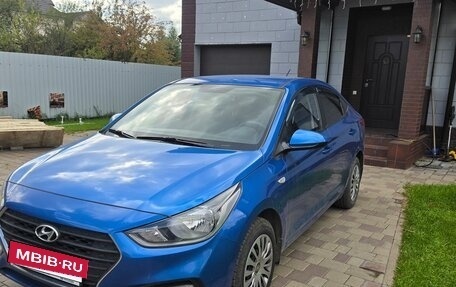 Hyundai Solaris II рестайлинг, 2017 год, 1 150 000 рублей, 2 фотография