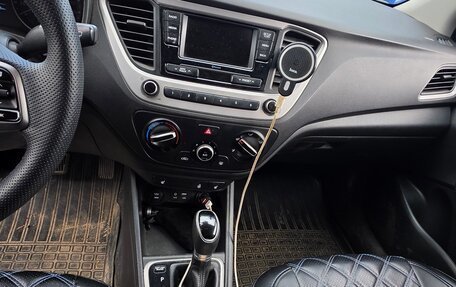 Hyundai Solaris II рестайлинг, 2017 год, 1 150 000 рублей, 10 фотография