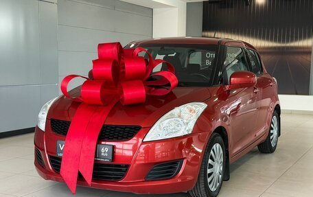 Suzuki Swift IV, 2013 год, 667 000 рублей, 1 фотография