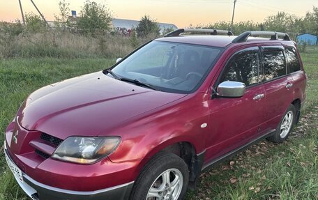 Mitsubishi Outlander III рестайлинг 3, 2004 год, 500 000 рублей, 9 фотография