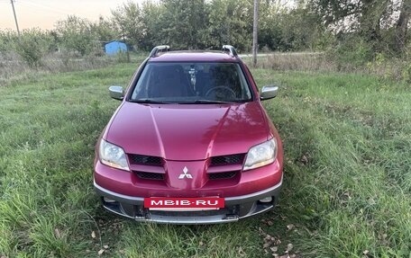 Mitsubishi Outlander III рестайлинг 3, 2004 год, 500 000 рублей, 8 фотография