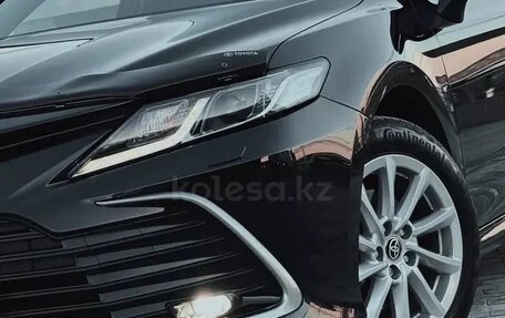 Toyota Camry, 2021 год, 3 900 000 рублей, 3 фотография