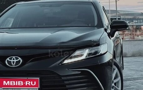 Toyota Camry, 2021 год, 3 900 000 рублей, 4 фотография