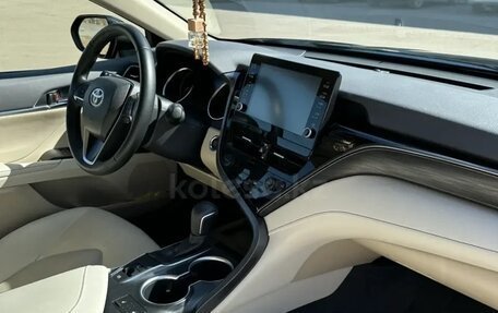Toyota Camry, 2021 год, 3 900 000 рублей, 11 фотография