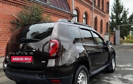 Renault Duster I рестайлинг, 2017 год, 1 000 000 рублей, 4 фотография