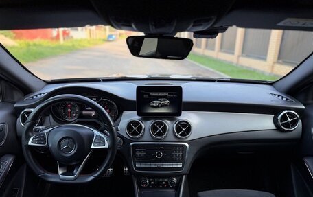Mercedes-Benz GLA, 2017 год, 1 980 000 рублей, 24 фотография