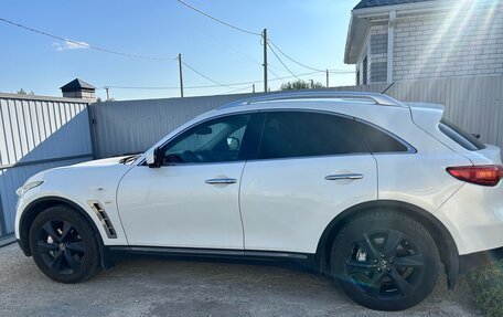 Infiniti QX70, 2013 год, 1 730 000 рублей, 5 фотография