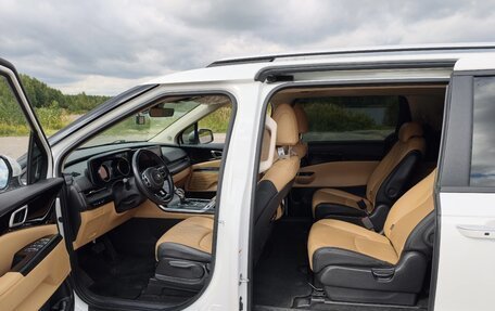 KIA Carnival, 2021 год, 3 350 000 рублей, 15 фотография