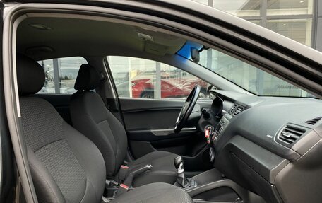 KIA Rio III рестайлинг, 2016 год, 1 099 000 рублей, 20 фотография