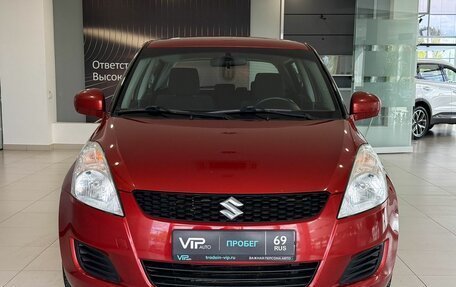 Suzuki Swift IV, 2013 год, 667 000 рублей, 2 фотография