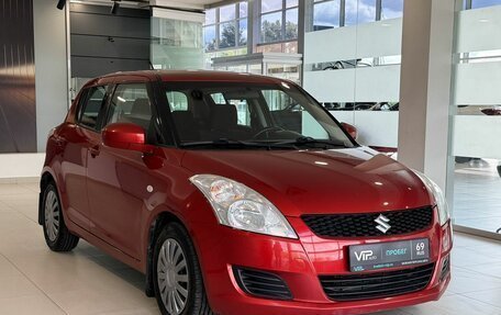 Suzuki Swift IV, 2013 год, 667 000 рублей, 3 фотография