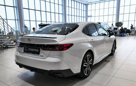 Toyota Camry, 2024 год, 3 799 000 рублей, 6 фотография