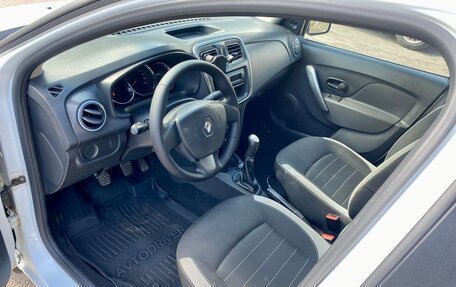Renault Logan II, 2018 год, 570 000 рублей, 7 фотография