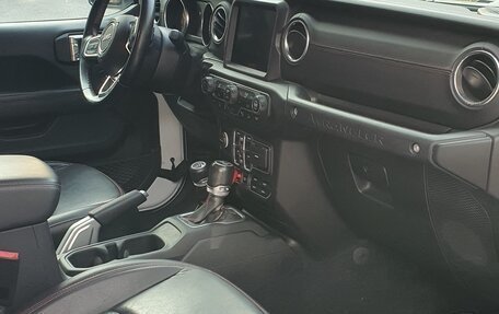 Jeep Wrangler, 2020 год, 5 200 000 рублей, 15 фотография