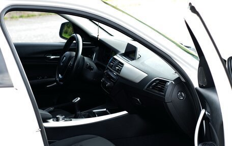 BMW 1 серия, 2019 год, 1 450 000 рублей, 8 фотография