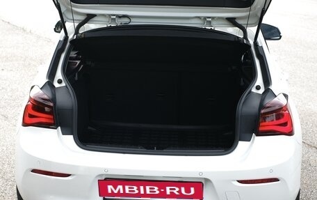 BMW 1 серия, 2019 год, 1 450 000 рублей, 10 фотография