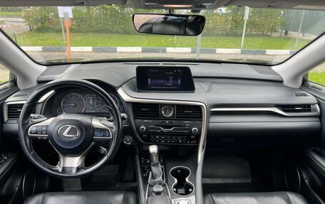 Lexus RX IV рестайлинг, 2016 год, 3 990 000 рублей, 17 фотография