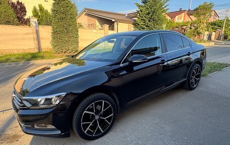 Volkswagen Passat B8 рестайлинг, 2017 год, 1 830 000 рублей, 1 фотография