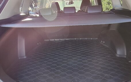 Toyota RAV4, 2020 год, 3 300 000 рублей, 6 фотография