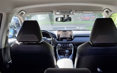 Toyota RAV4, 2020 год, 3 300 000 рублей, 11 фотография