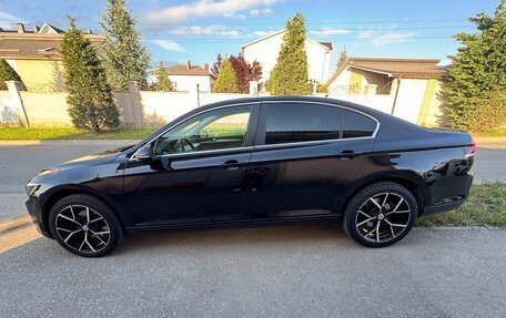 Volkswagen Passat B8 рестайлинг, 2017 год, 1 830 000 рублей, 3 фотография