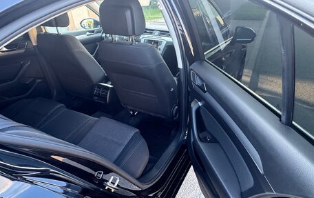 Volkswagen Passat B8 рестайлинг, 2017 год, 1 830 000 рублей, 13 фотография