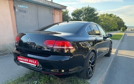 Volkswagen Passat B8 рестайлинг, 2017 год, 1 830 000 рублей, 6 фотография