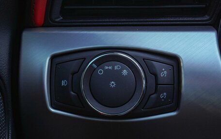 Ford Mustang VI рестайлинг, 2021 год, 5 880 000 рублей, 25 фотография